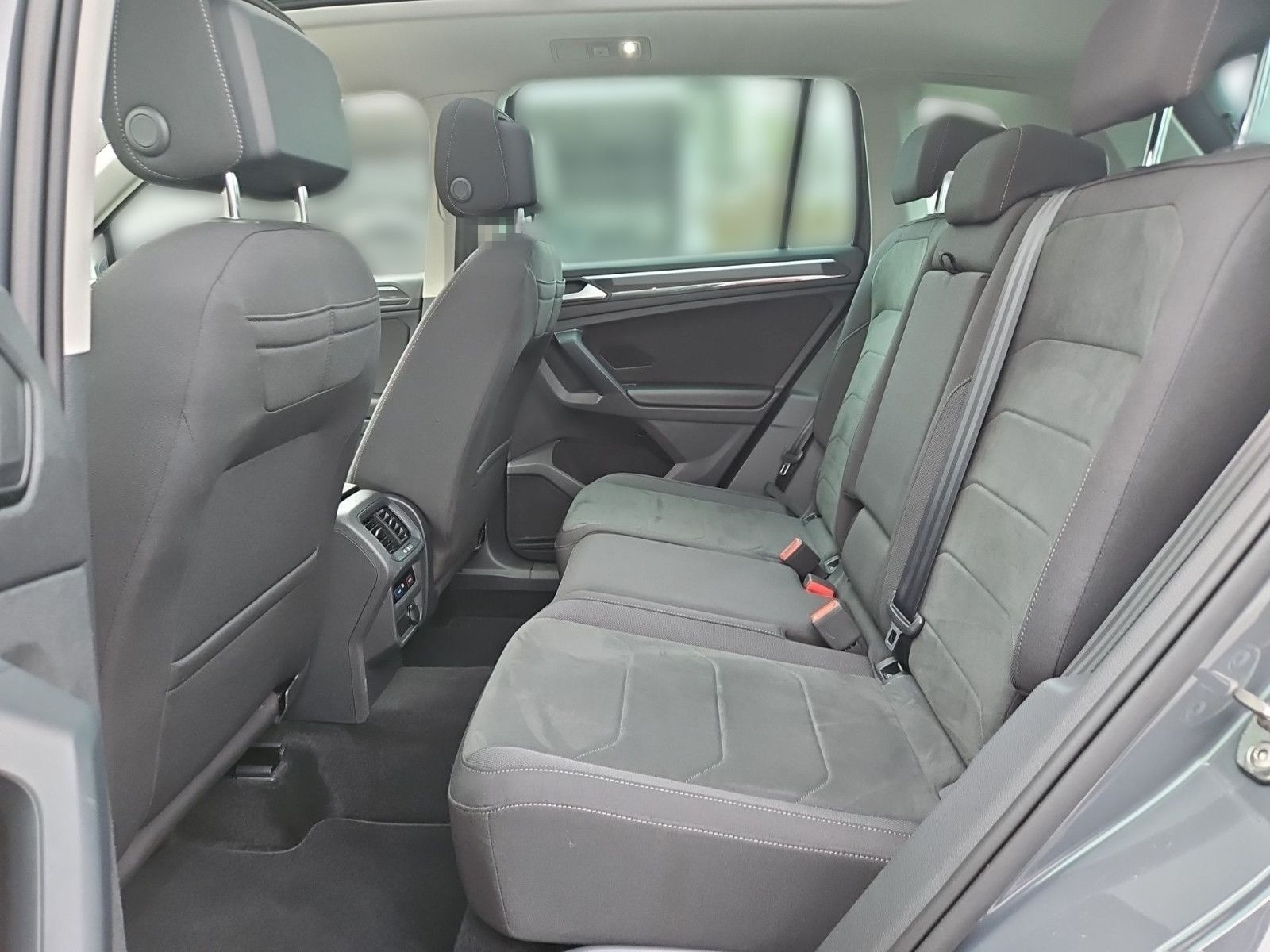 Volkswagen Tiguan 2.0 TDI Elegance 4Motion/NAVI/AHK/Matrix foto 11