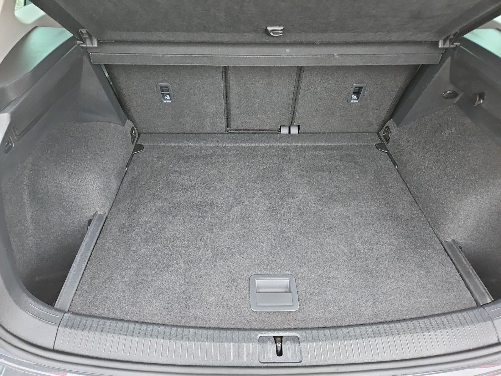 Volkswagen Tiguan 2.0 TDI Elegance 4Motion/NAVI/AHK/Matrix foto 12