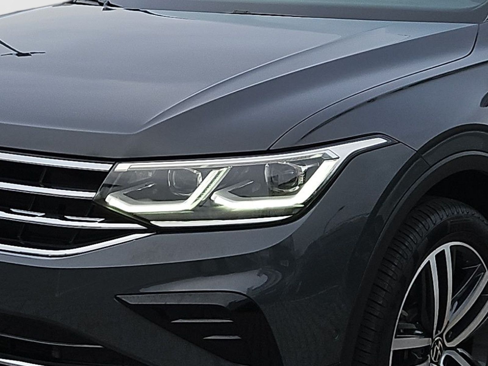 Volkswagen Tiguan 2.0 TDI Elegance 4Motion/NAVI/AHK/Matrix foto 5