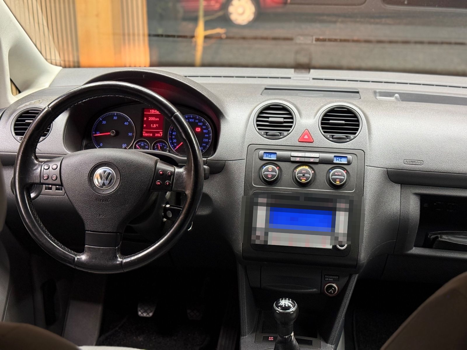 Volkswagen Caddy Maxi Behindertengerecht-Rampe foto 14
