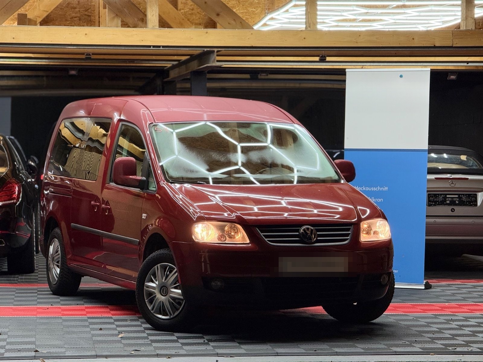 Volkswagen Caddy Maxi Behindertengerecht-Rampe foto 29