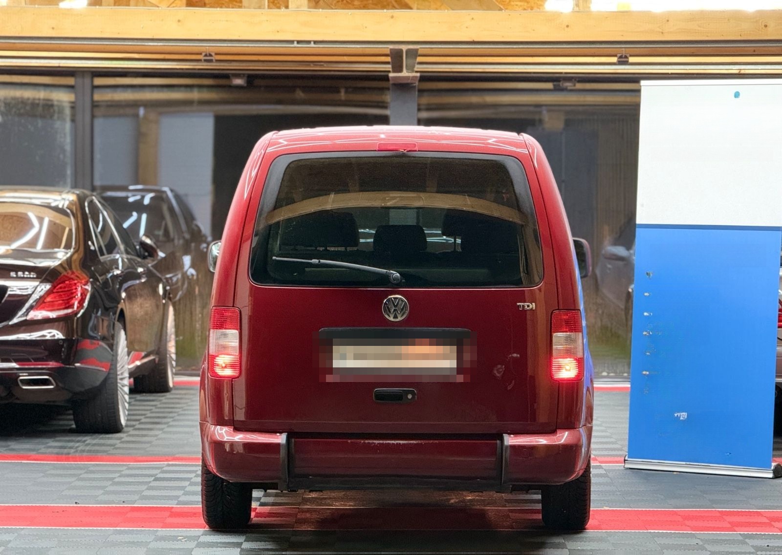 Volkswagen Caddy Maxi Behindertengerecht-Rampe foto 10