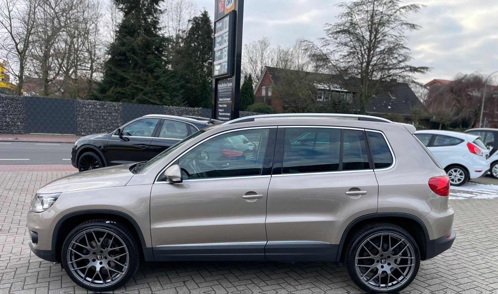 Volkswagen Tiguan Sport & Style BMT,20 Zoll Alu,Navi foto 7