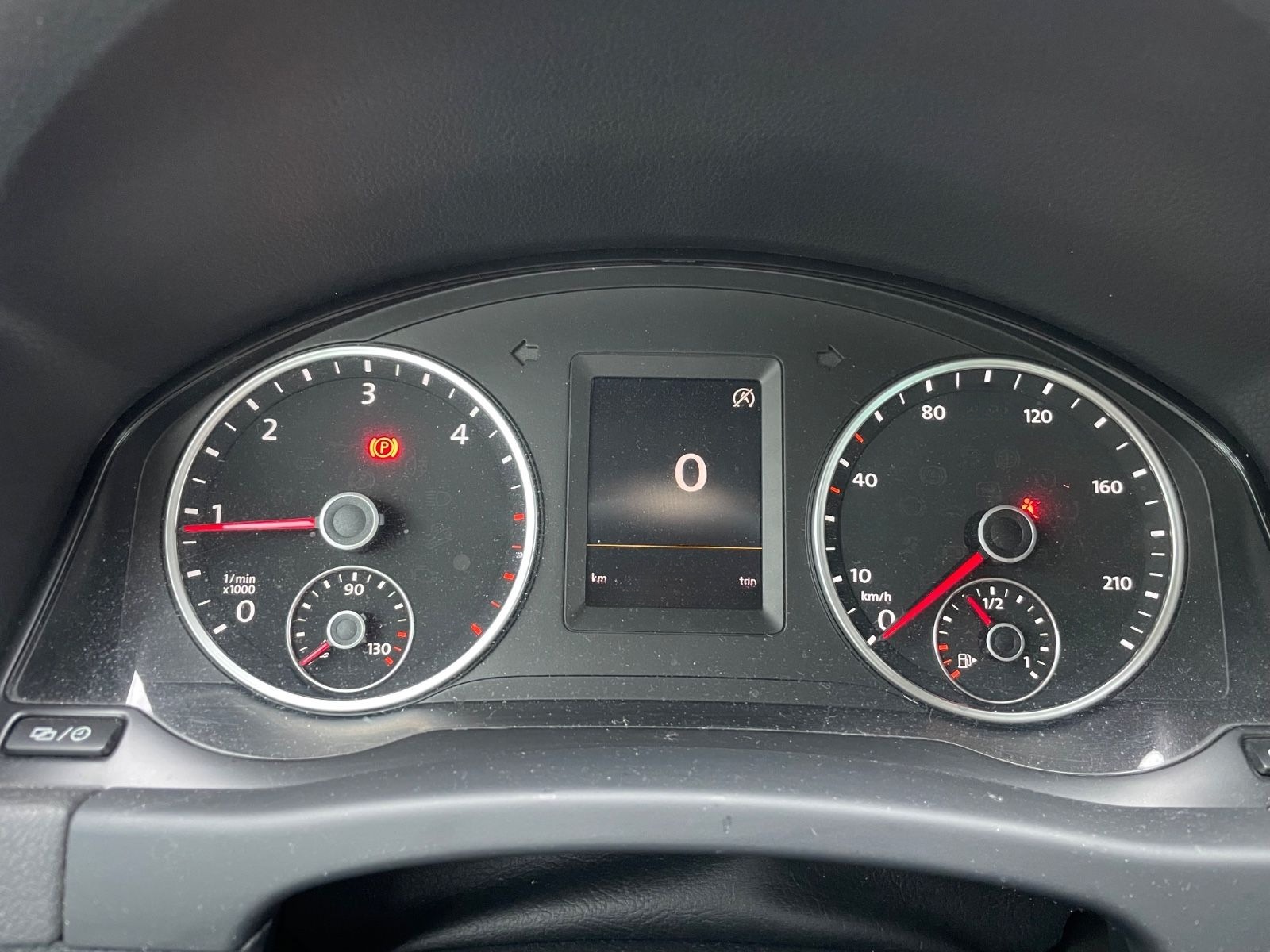 Volkswagen Tiguan Sport & Style BMT,20 Zoll Alu,Navi foto 10