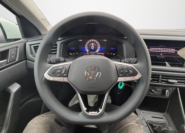 Volkswagen Polo 1,0 / 80 PS / PDC / SH / LED foto 17