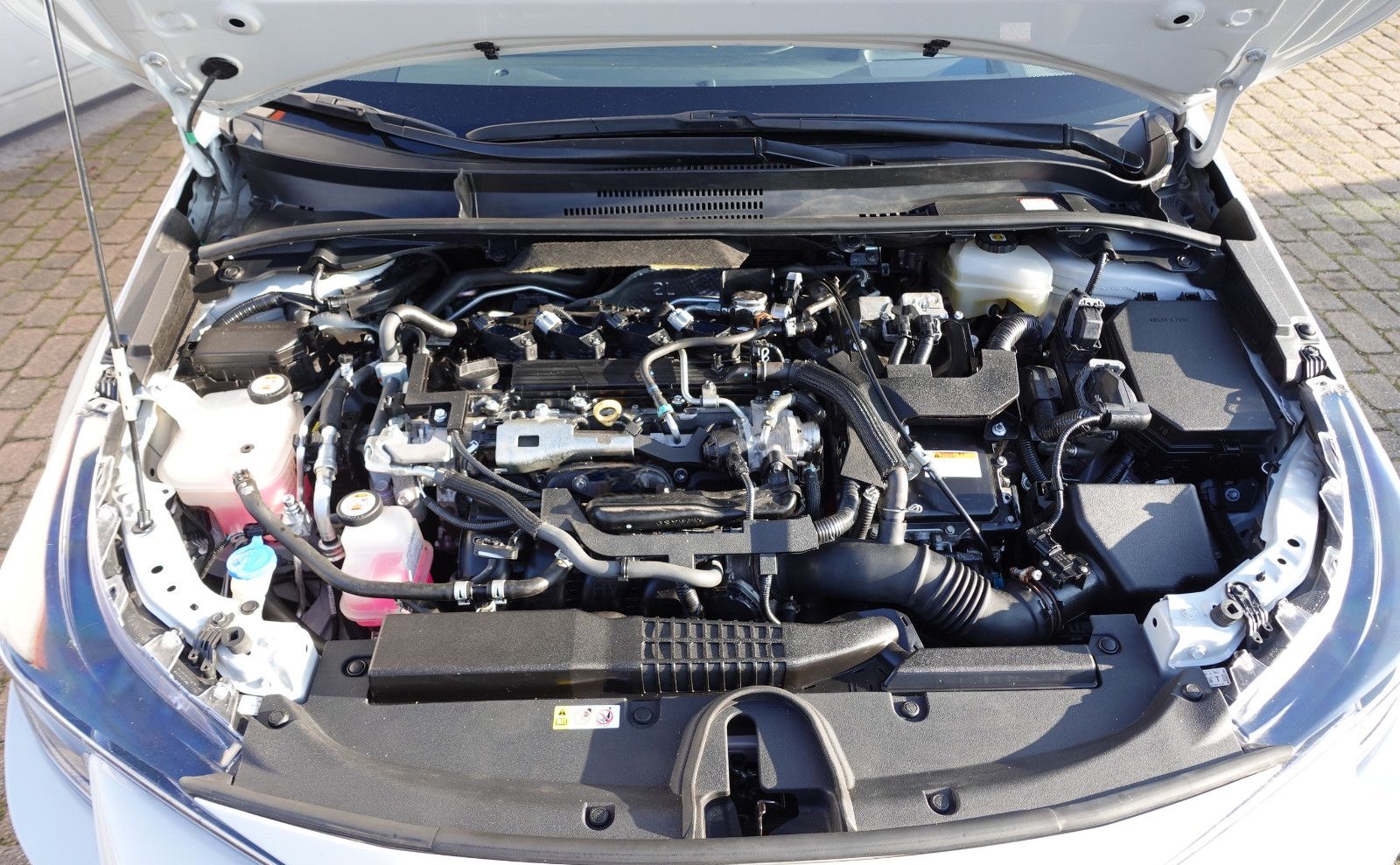 Toyota Corolla 2,0 Hyb. GR Sport TS Pano. 5J Garantie foto 14