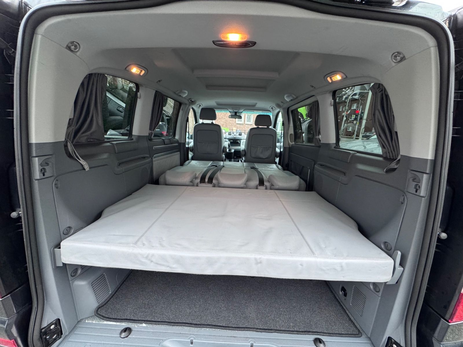 Mercedes-Benz Viano Fun 3.0 CDI kompakt LEDER,AUTOMATIK,AHK foto 14