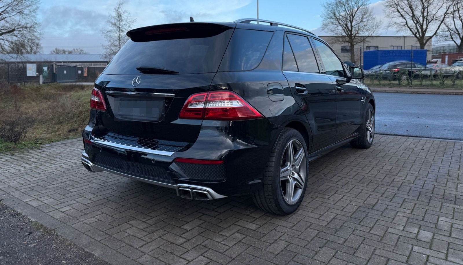 Mercedes-Benz ML 63 AMG SHZ/STANDHEIZUNG/4 MATIC/SEHR GEPFLEGT foto 6