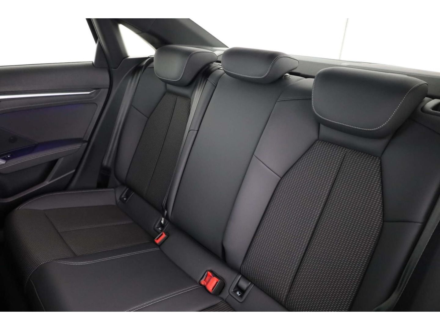 Audi S3 Limousine TFSI quattro HUD/Matrix/P-Dach/NAV foto 11
