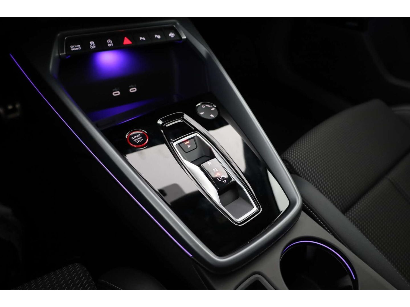 Audi S3 Limousine TFSI quattro HUD/Matrix/P-Dach/NAV foto 16