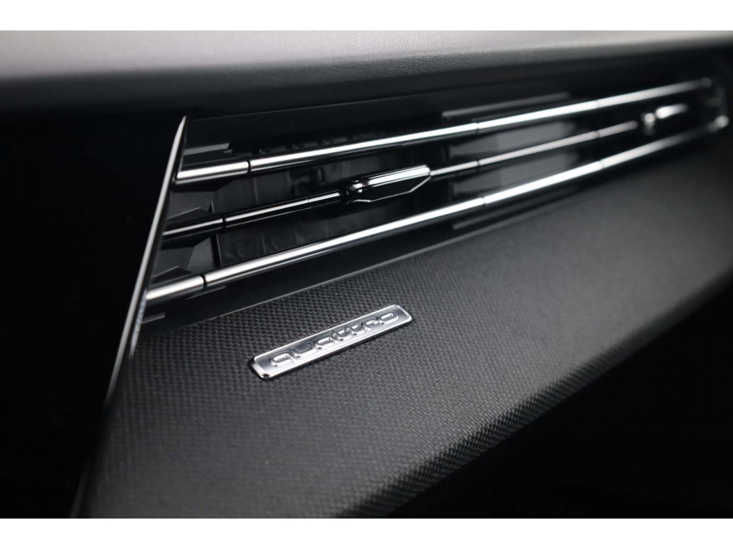 Audi S3 Limousine TFSI quattro HUD/Matrix/P-Dach/NAV foto 19