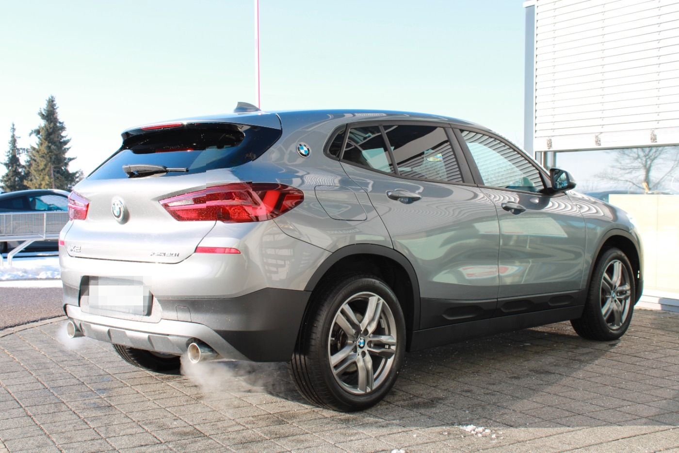 BMW X2 xDrive20i Advantage Navi LED AHK PDC Alu foto 4