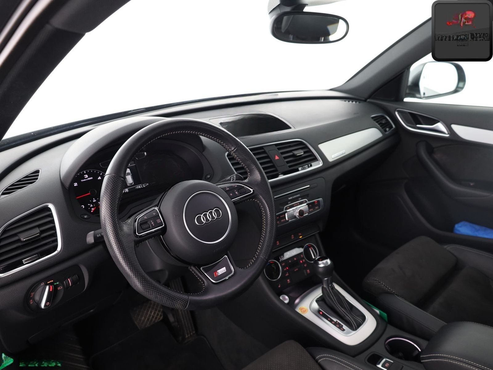 Audi Q3 2.0 TDI qu S LINE KEYLESS,PANO,AHK,SH,1.HAND foto 9