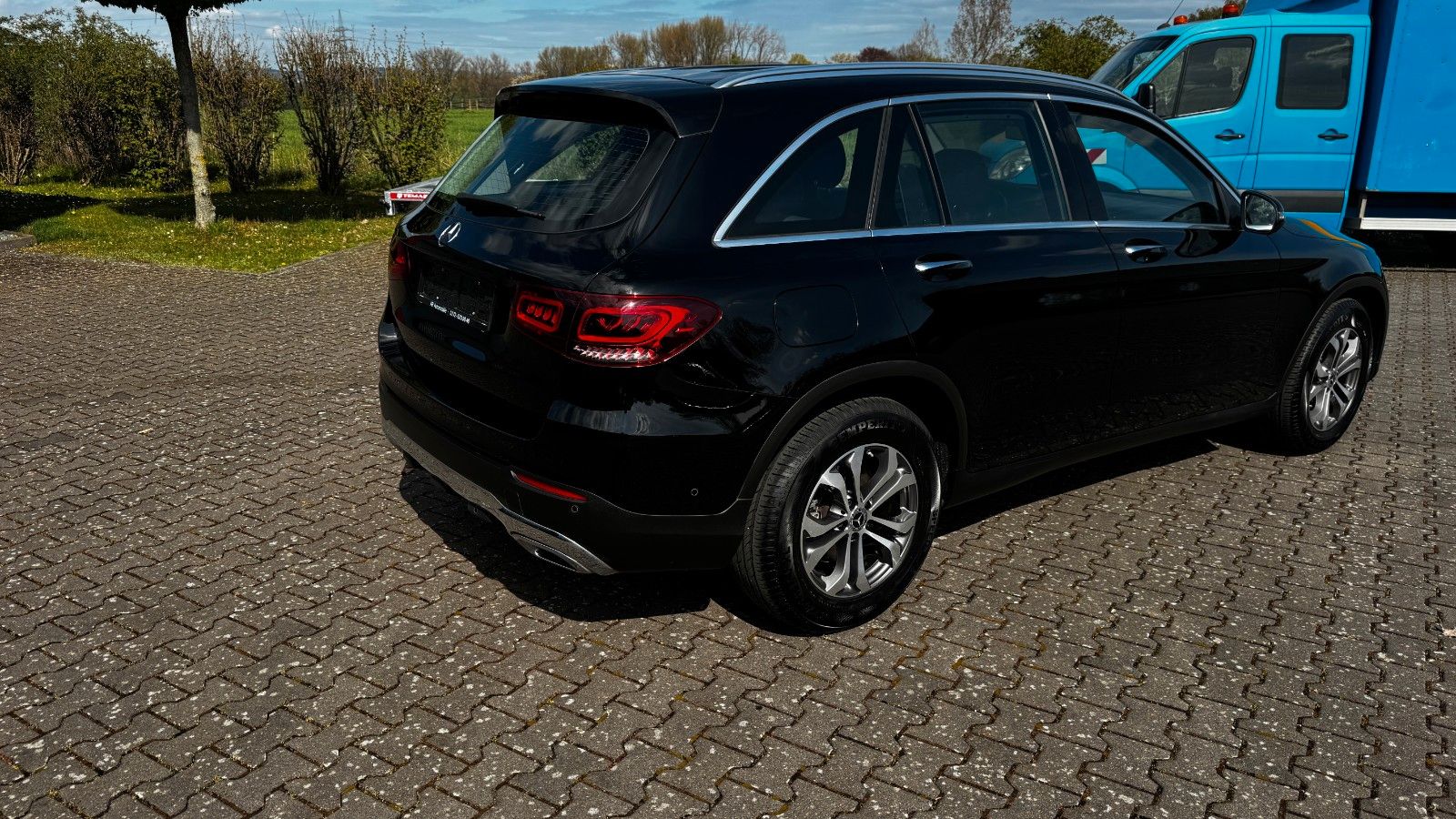 Mercedes-Benz GLC 220 4Matic LED Standheizung Distronic Kamera foto 7