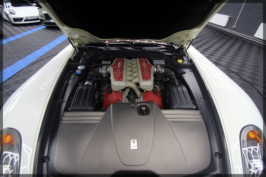 Ferrari 599 GTB Fiorano F1 PDC / LEDER / KERAMIK / 1.HD foto 11