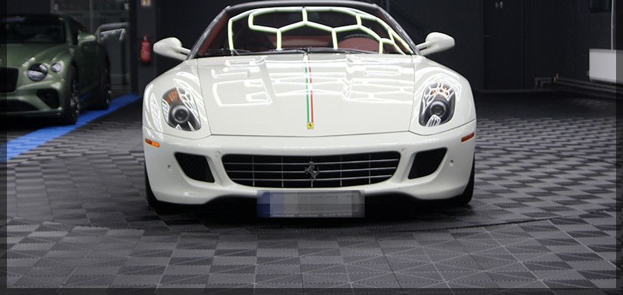 Ferrari 599 GTB Fiorano F1 PDC / LEDER / KERAMIK / 1.HD foto 3