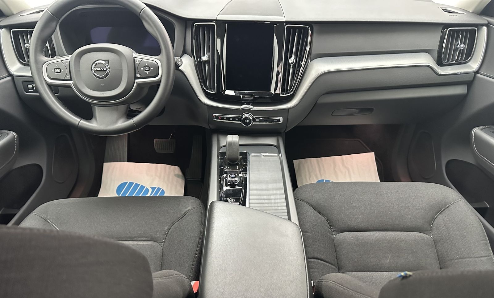 Volvo XC60 Momentum Pro 2WD "1 HAND-NAVI-CAM-SITZH" foto 12