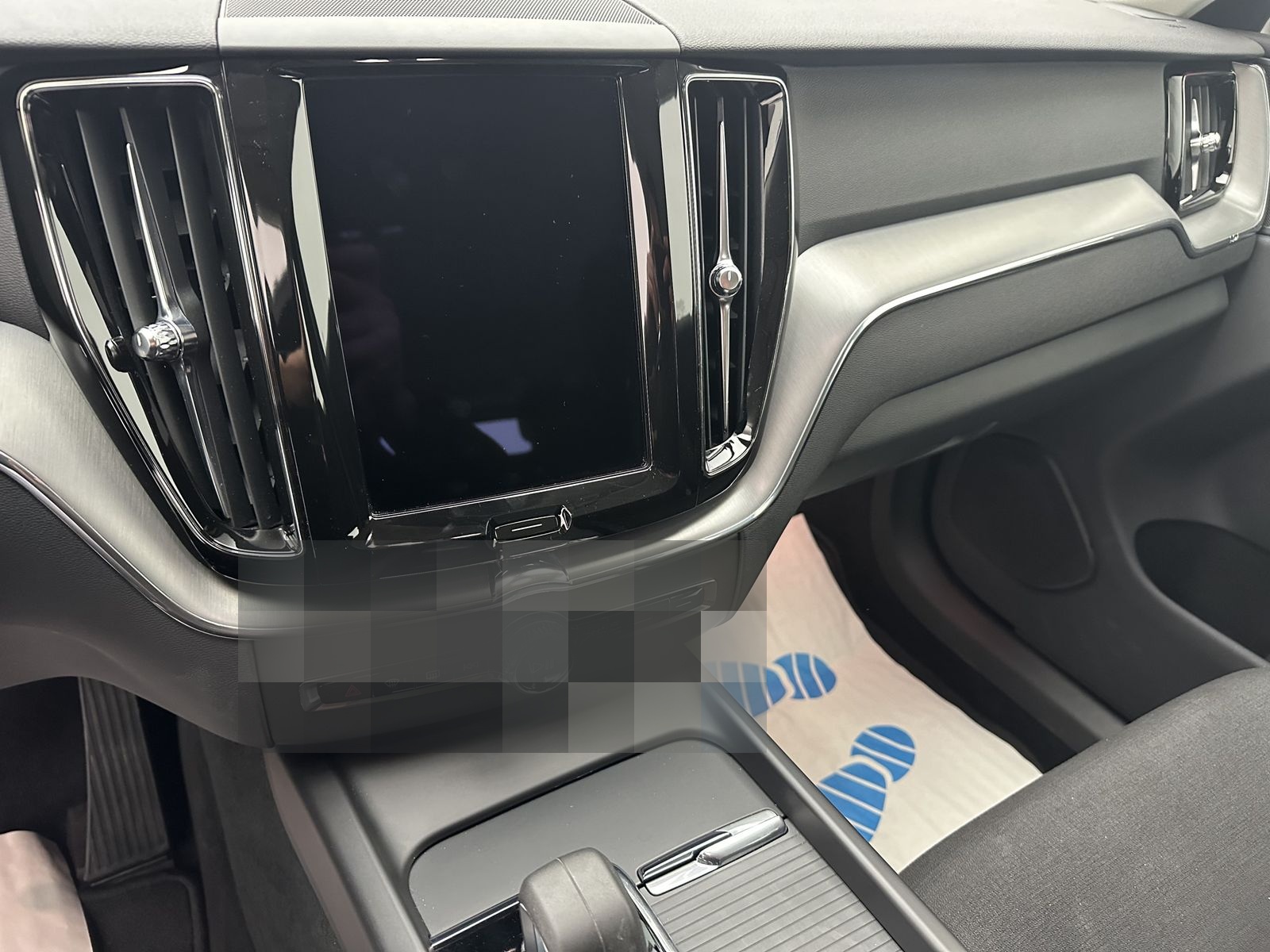 Volvo XC60 Momentum Pro 2WD "1 HAND-NAVI-CAM-SITZH" foto 16