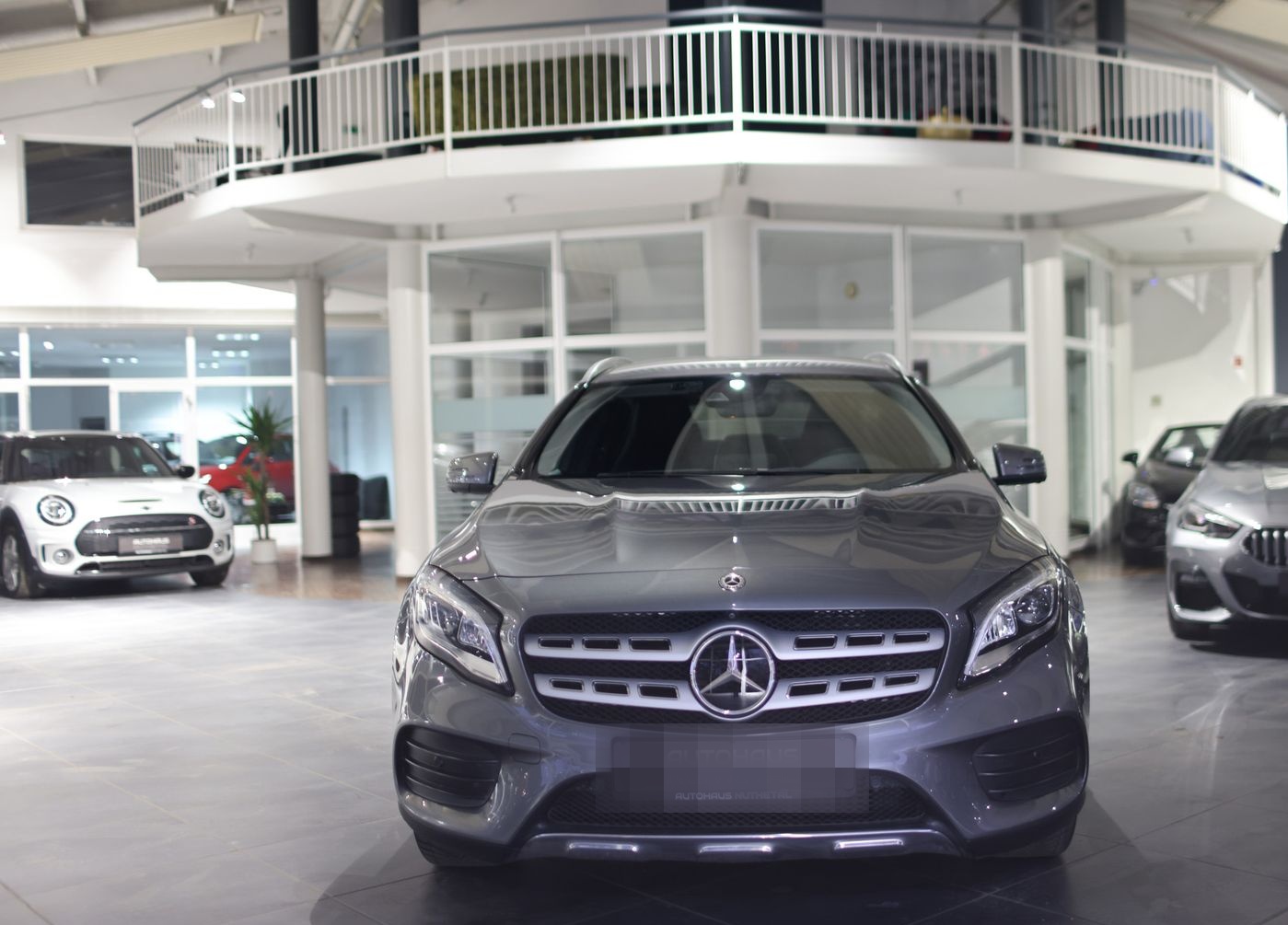 Mercedes-Benz GLA 250 AMG-LINE DISTRONIC / 360°-KAMERA foto 2