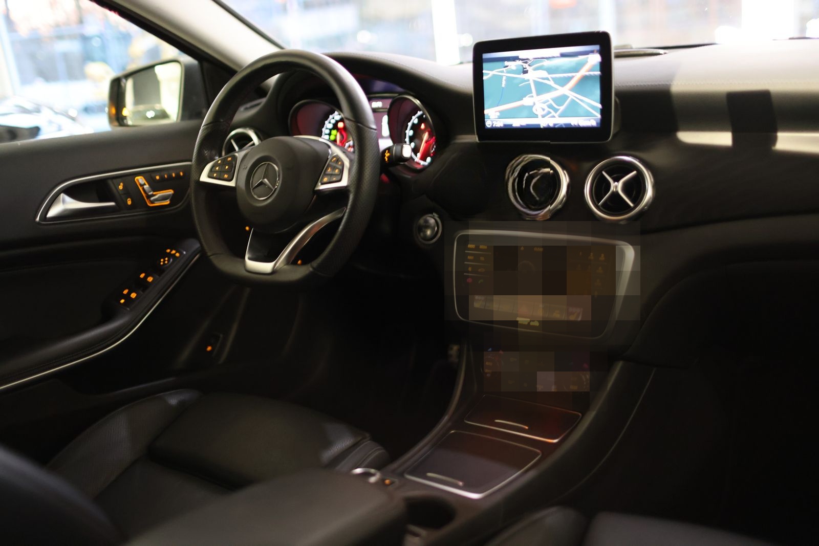 Mercedes-Benz GLA 250 AMG-LINE DISTRONIC / 360°-KAMERA foto 8
