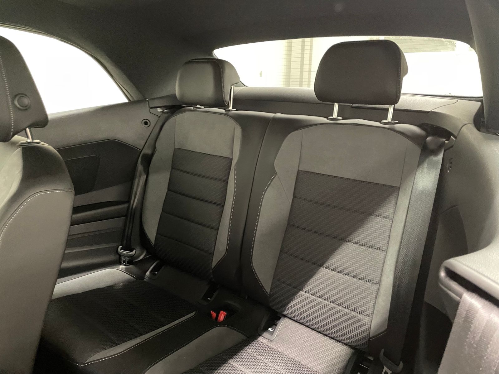 Volkswagen T-Roc Cabriolet R-Line 1.5 TSI DSG RFK ACC LED foto 17