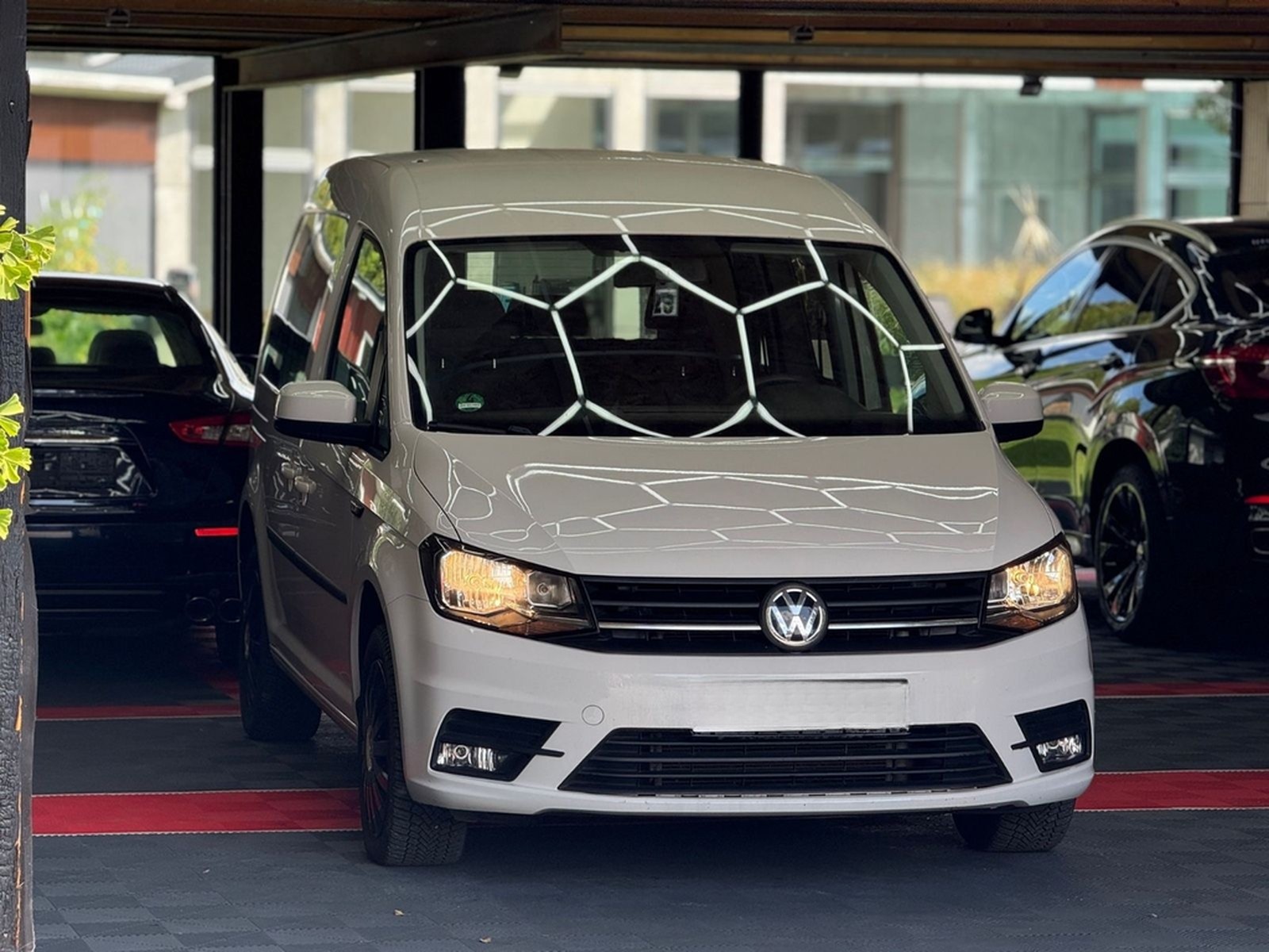 Volkswagen Caddy Behindertengerecht-Rampe foto 12