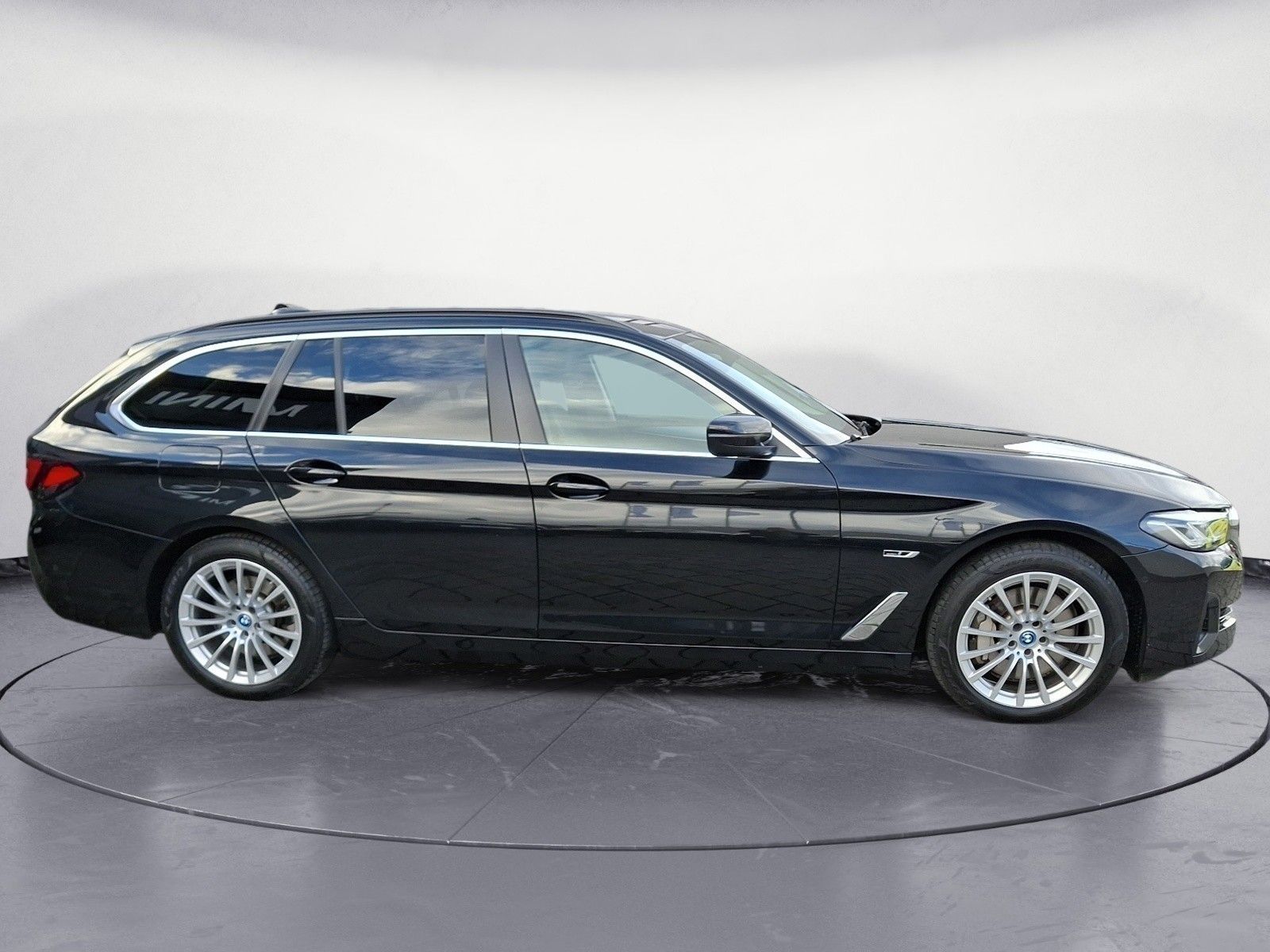 BMW 530e xDrive Touring *Business*Navi*Kamera*LED*AH foto 7