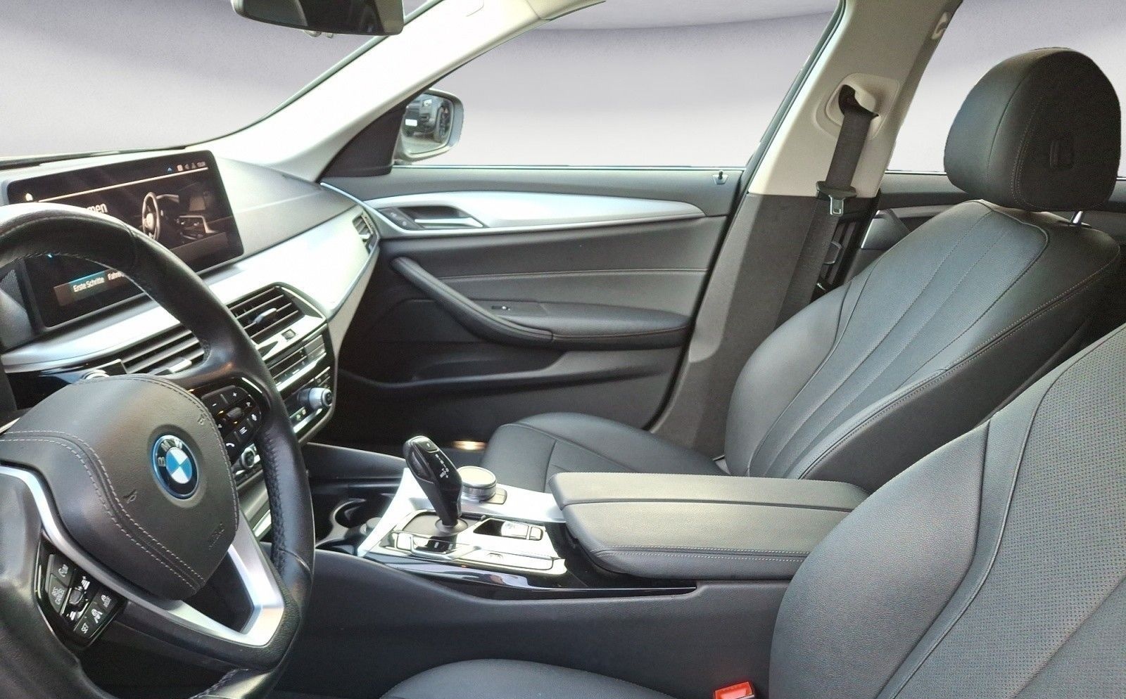 BMW 530e xDrive Touring *Business*Navi*Kamera*LED*AH foto 9