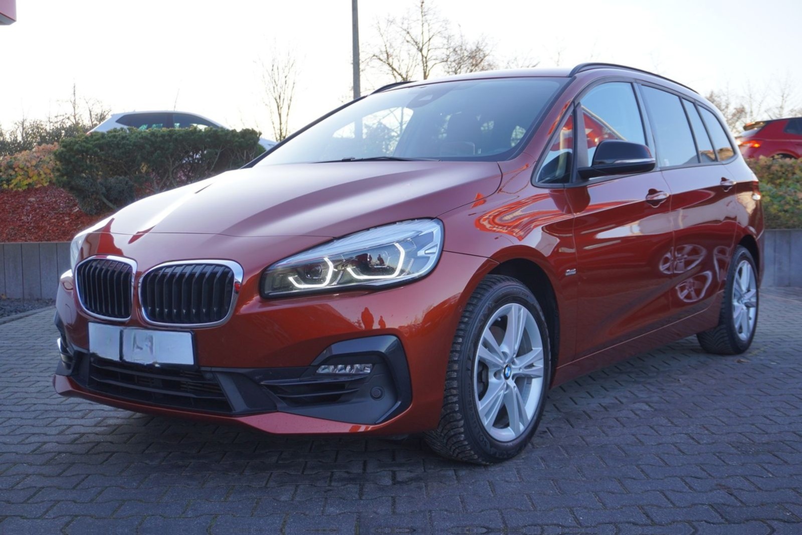 BMW 218i GT Sport Line LED Navi ACC el. Heckklappe foto 2