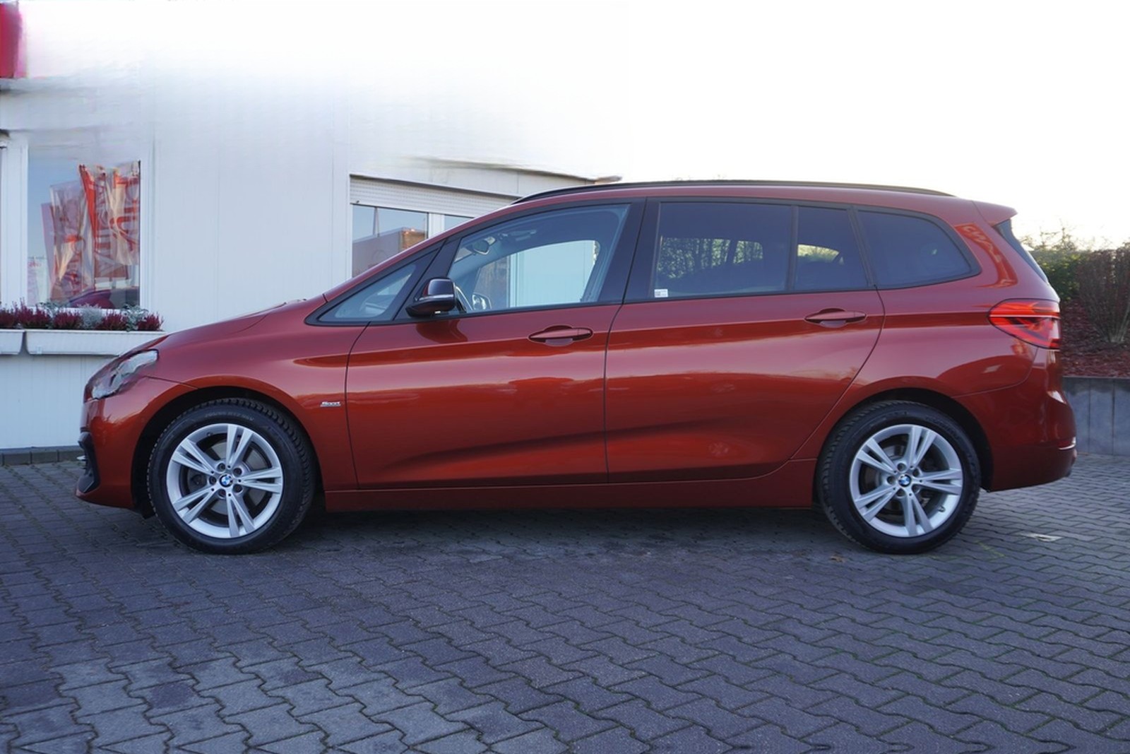 BMW 218i GT Sport Line LED Navi ACC el. Heckklappe foto 3