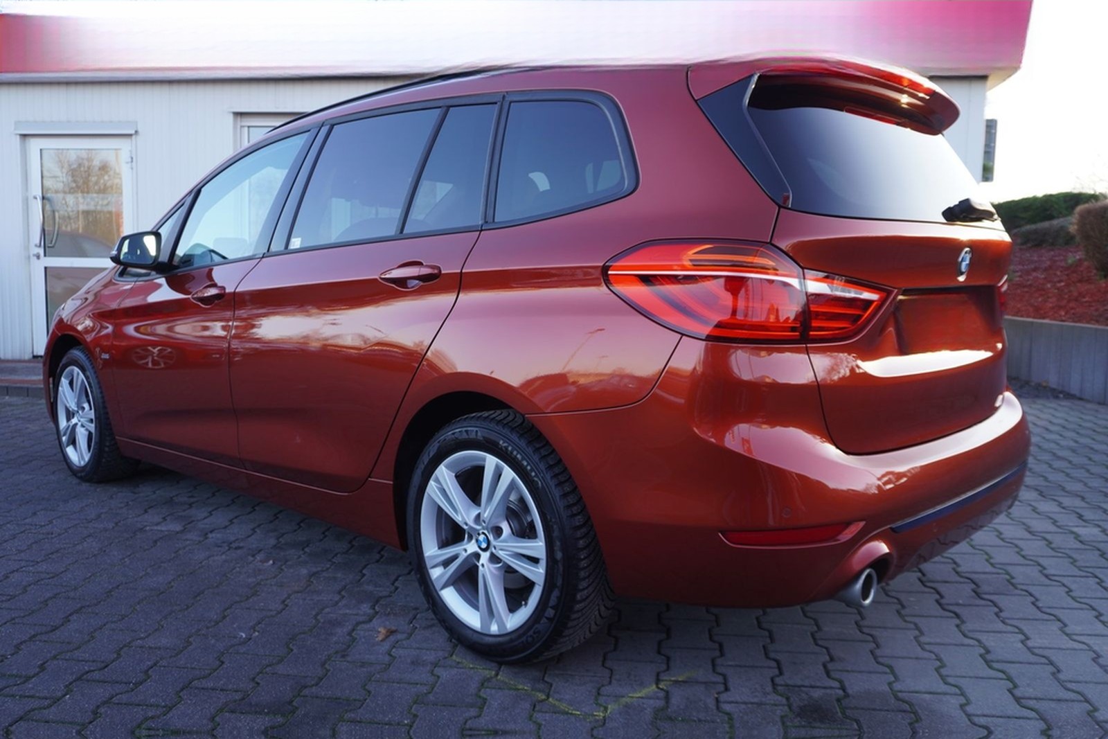 BMW 218i GT Sport Line LED Navi ACC el. Heckklappe foto 4