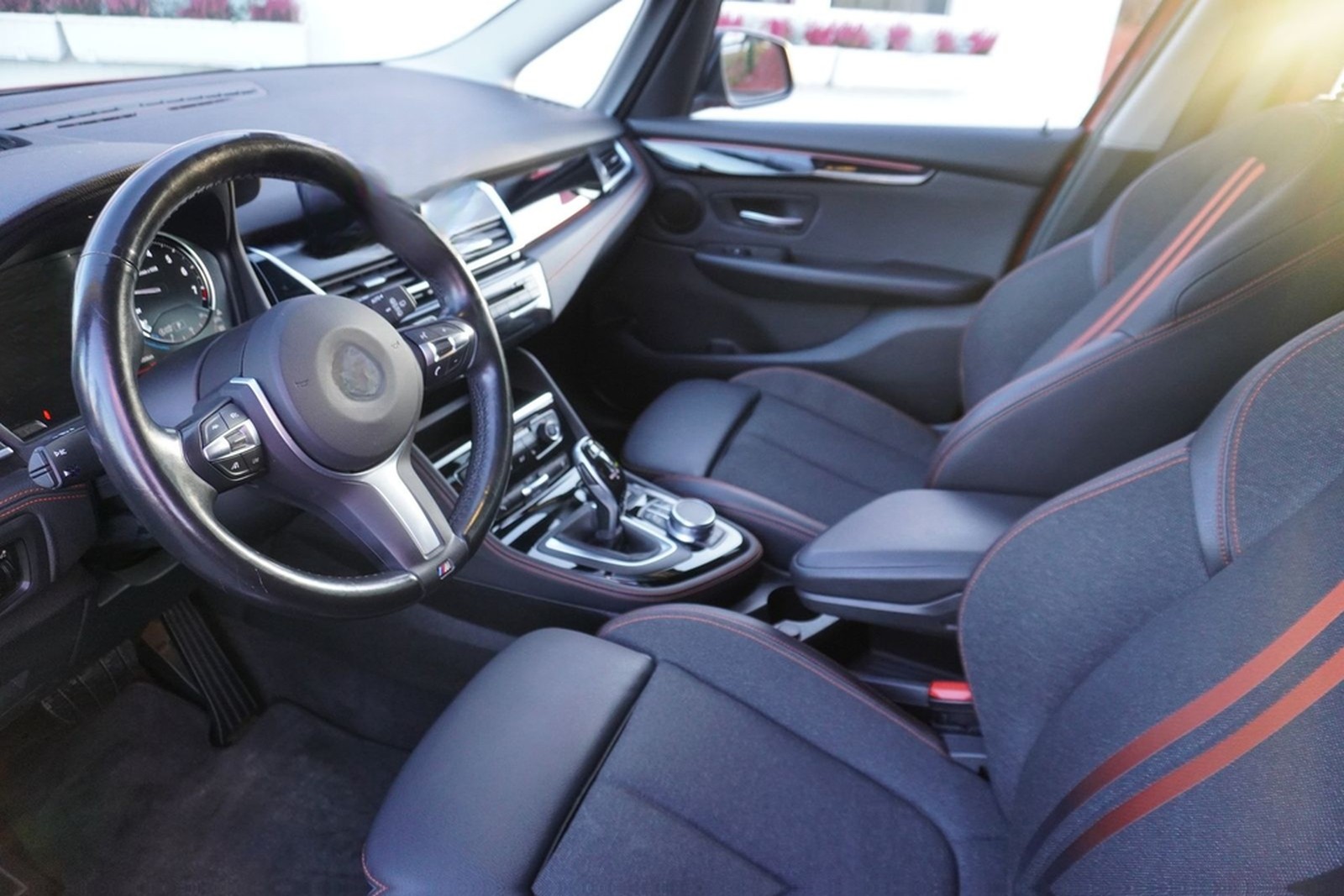 BMW 218i GT Sport Line LED Navi ACC el. Heckklappe foto 10