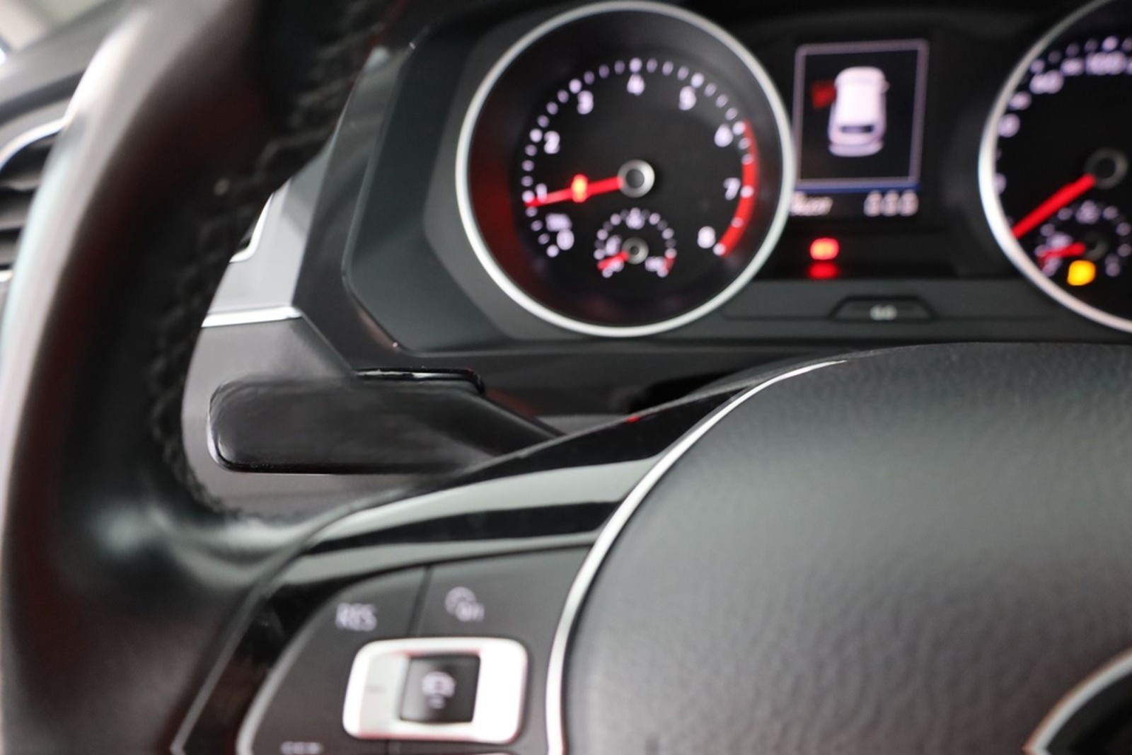 Volkswagen Tiguan 1.5 TSI IQ.DRIVE Navi ACC Sitzheizung PDC foto 19