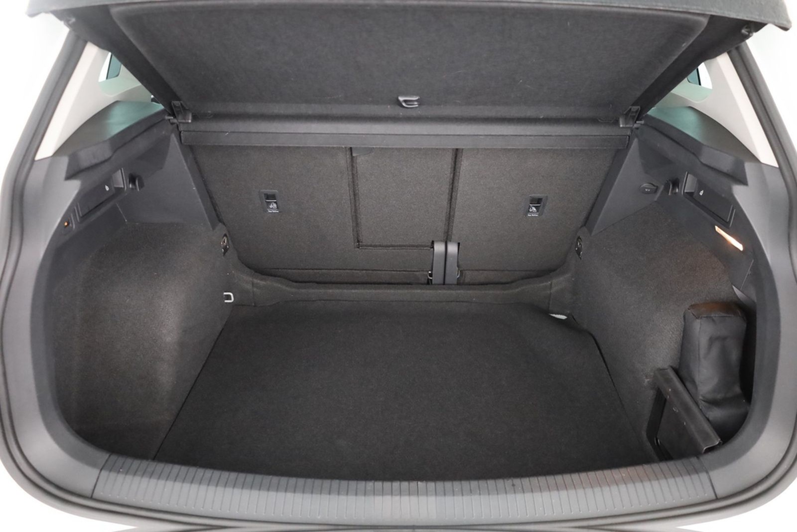 Volkswagen Tiguan 1.5 TSI IQ.DRIVE Navi ACC Sitzheizung PDC foto 26