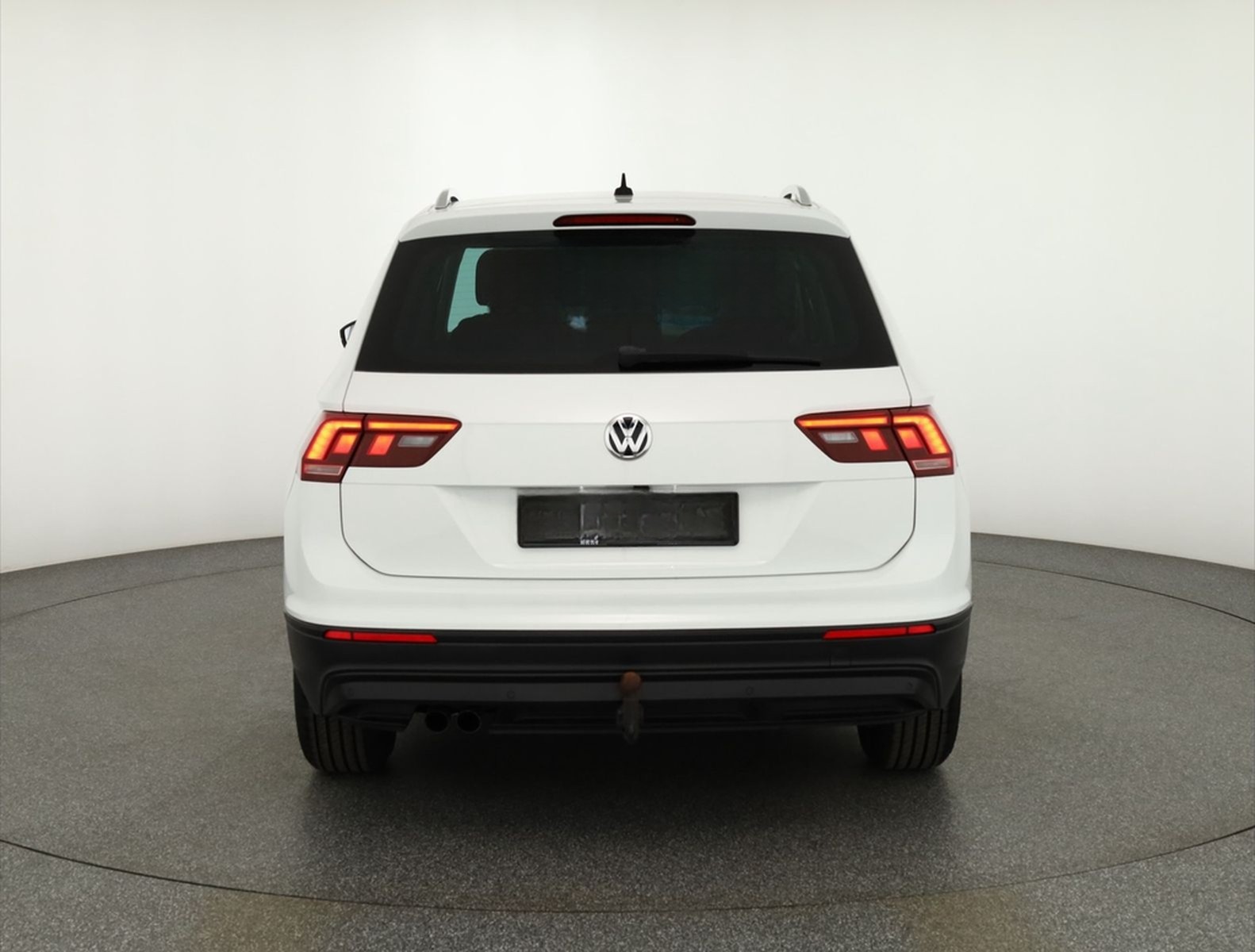 Volkswagen Tiguan 1.5 TSI IQ.DRIVE Navi ACC Sitzheizung PDC foto 4