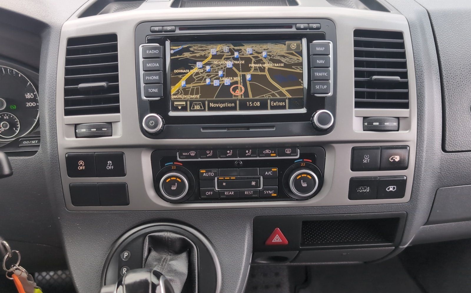 Volkswagen  lang 2.0 TDI /StHzg/el.Tür/DAB/BiXenon/Kamera foto 12