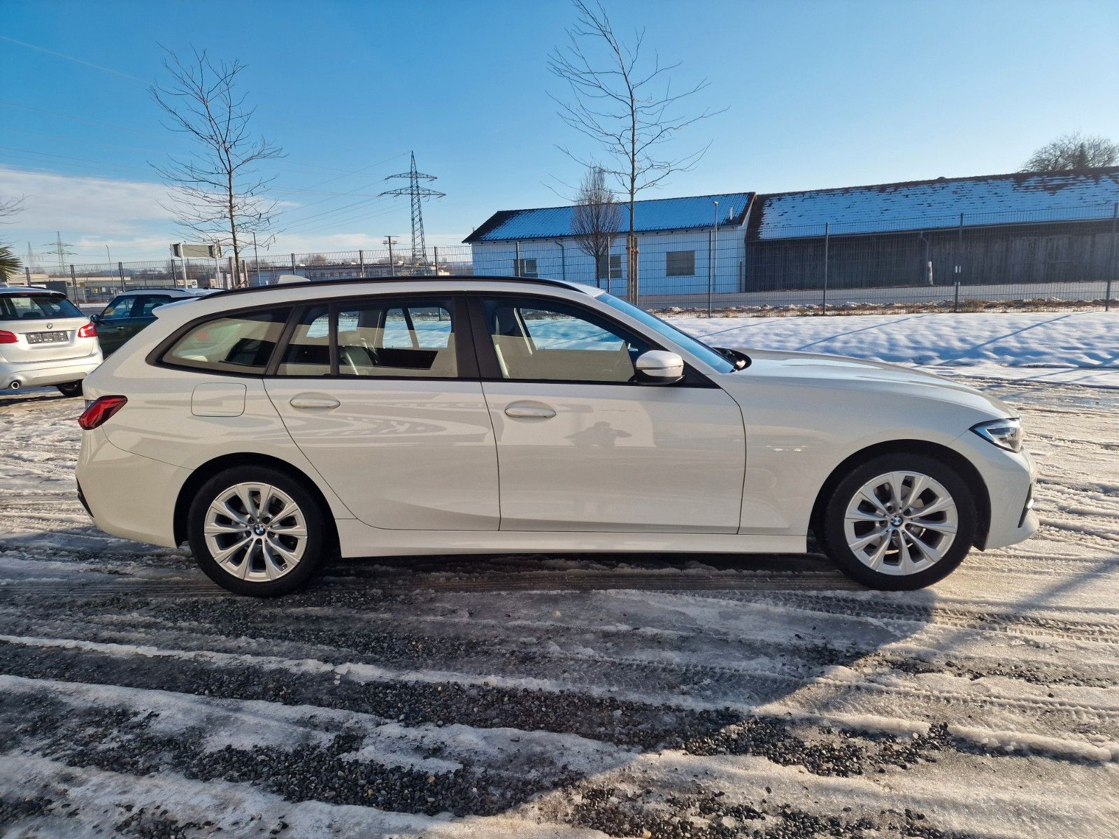 BMW 320d *AHK*Navi*LED*Komf.zuga.*gr. Tank*Fernl.Ass foto 6