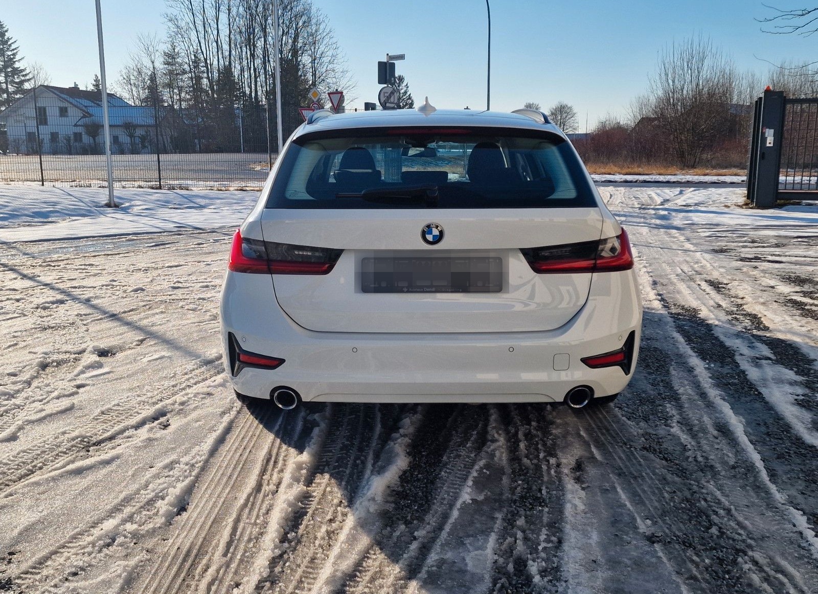 BMW 320d *AHK*Navi*LED*Komf.zuga.*gr. Tank*Fernl.Ass foto 8