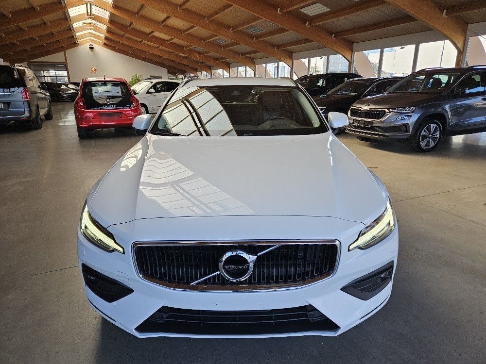 Volvo V60 D3 Momentum AT-G8+LED+RFK foto 2