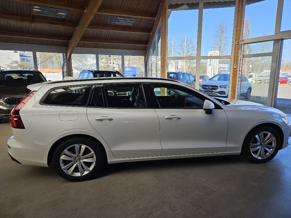 Volvo V60 D3 Momentum AT-G8+LED+RFK foto 3