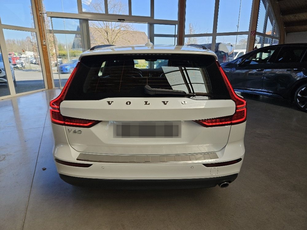 Volvo V60 D3 Momentum AT-G8+LED+RFK foto 5