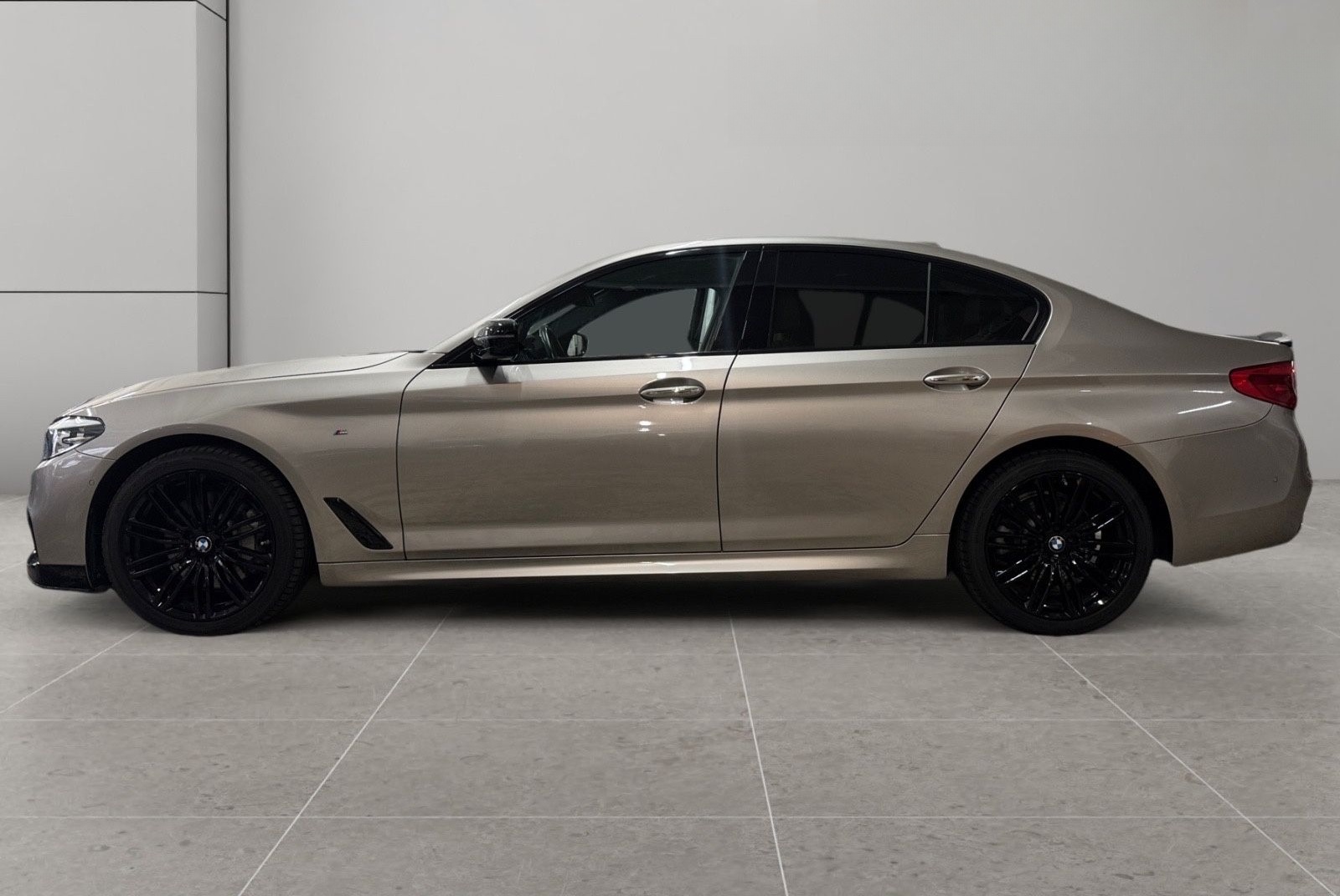 BMW 530 i xDrive Automatik M-Sportpaket , Insp. Neu foto 5