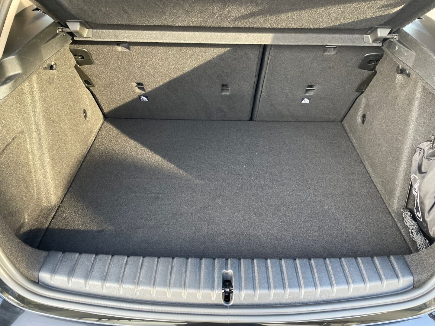 BMW 116 d Advantage Sitzh LKHZ Hifi K-Aut. PDC v+h L foto 12