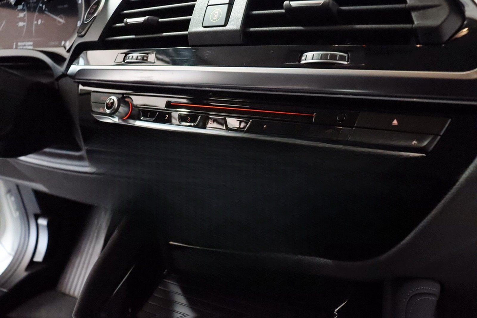 BMW X4 xDrive 20 d HUD*Sportsitze*Navi*LED*Sitzhzg foto 24