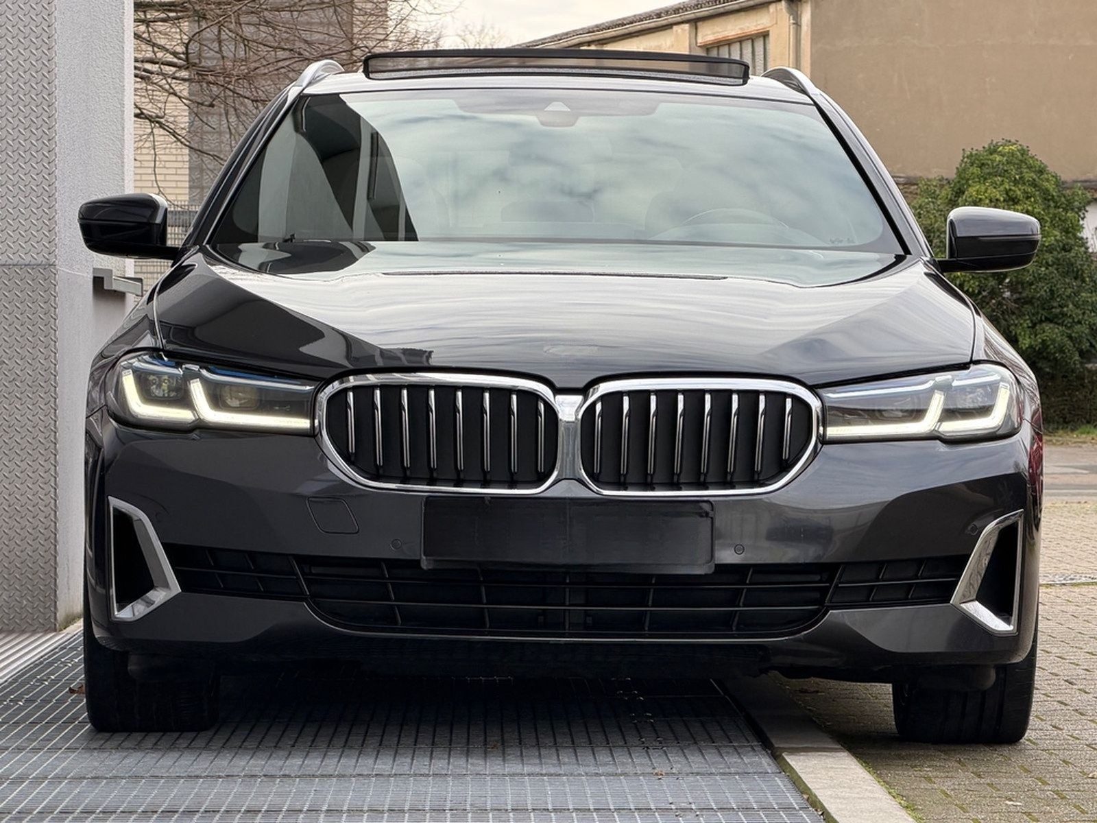 BMW 520d xD LUXURY*PANO*LASER*HARMAN*HUD*KAM*KEY*18' foto 4