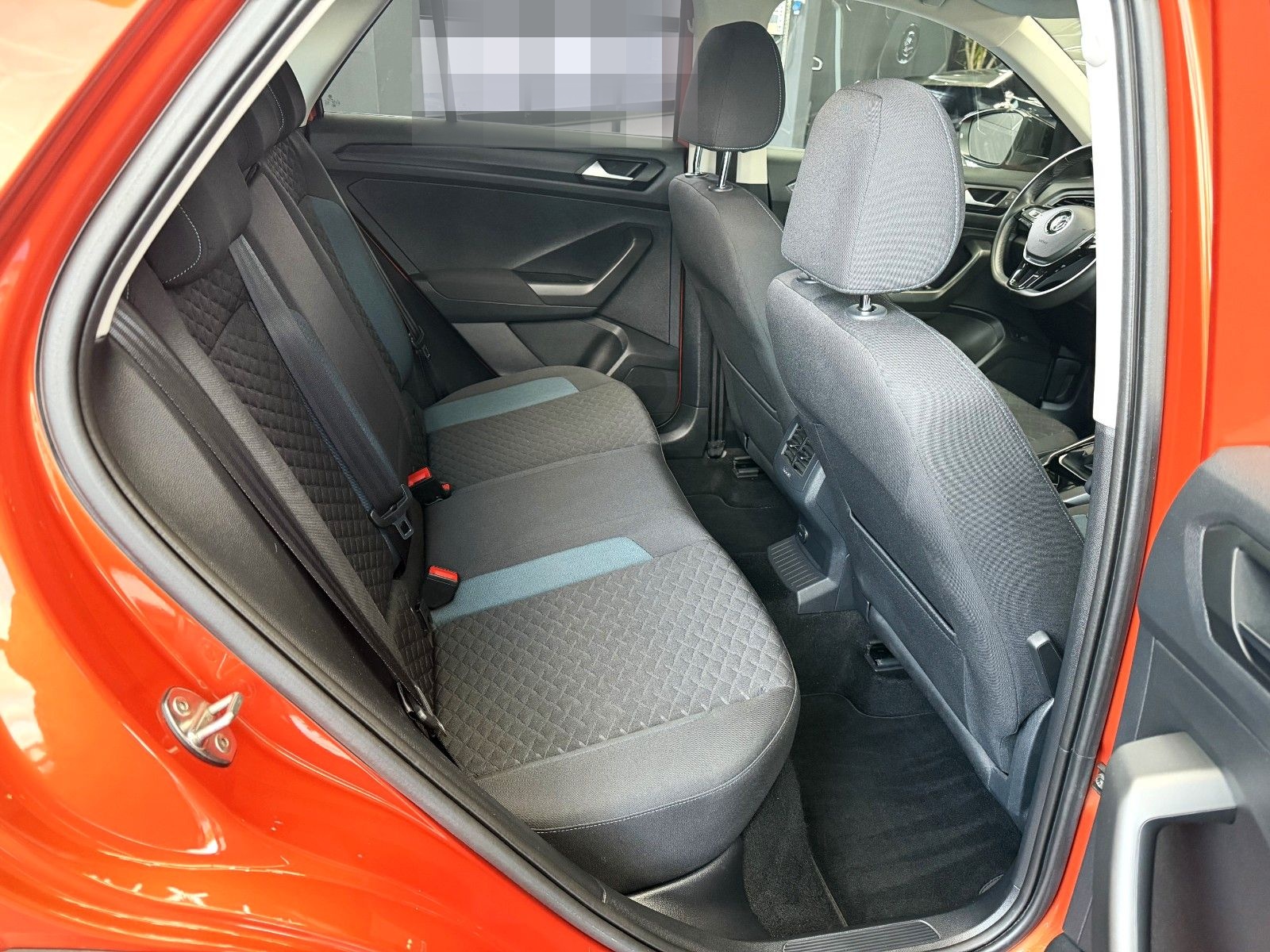 Volkswagen T-Roc 2.0 TDI SCR +LED+Business P.+Navi+AHK foto 13