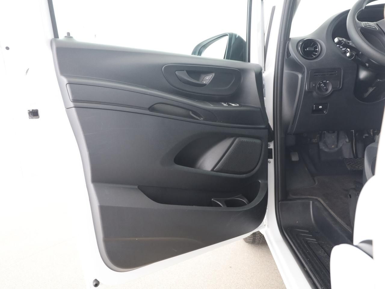 Mercedes-Benz Vito 116 CDI Kombi Tourer Lang 9 Sitzer LED RFK foto 12