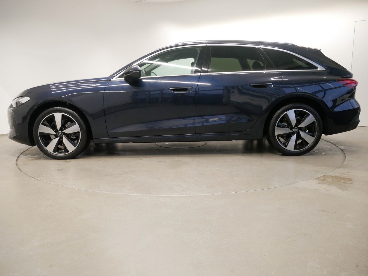 Audi A5 Avant TFSI S tro. LED AHK TECH virt. Cock.+ foto 4