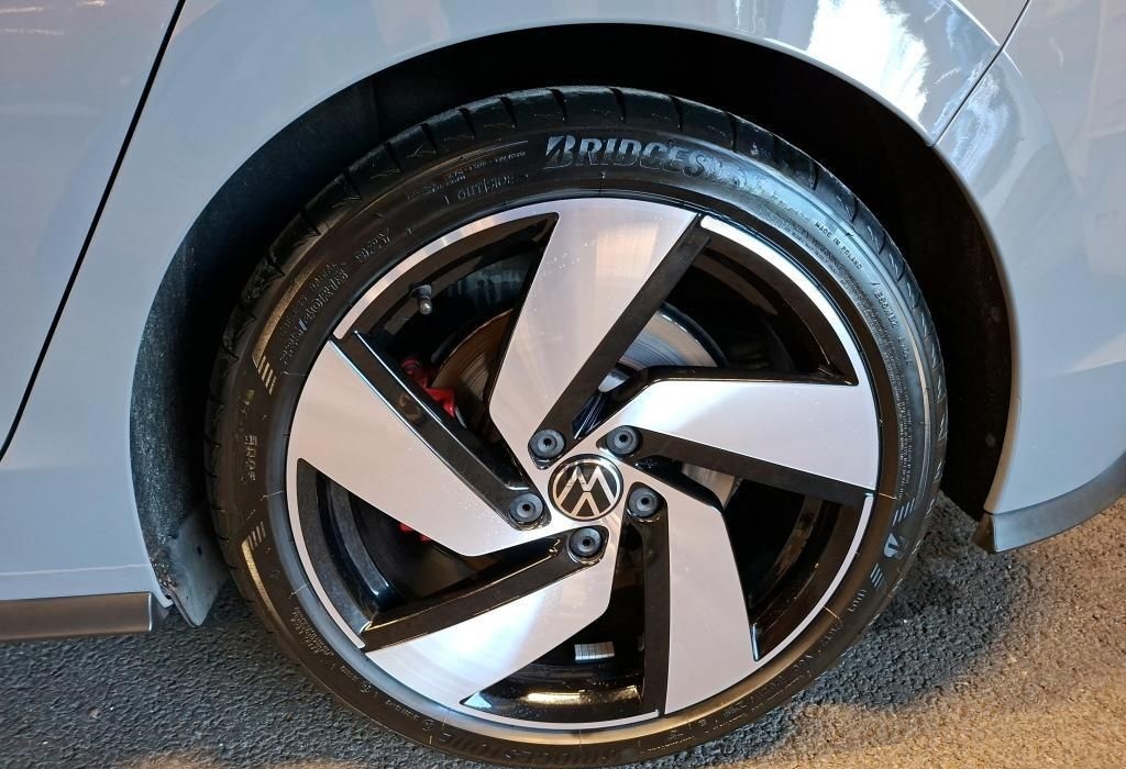 Volkswagen Golf GTI 2.0 TSI 180kW DSG PDC*NAV*RFK*SHZ*LED foto 16