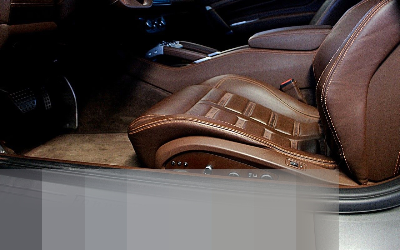 Ferrari FF 6,3 V12 4x4/VOLL SH/LEDER/ foto 17